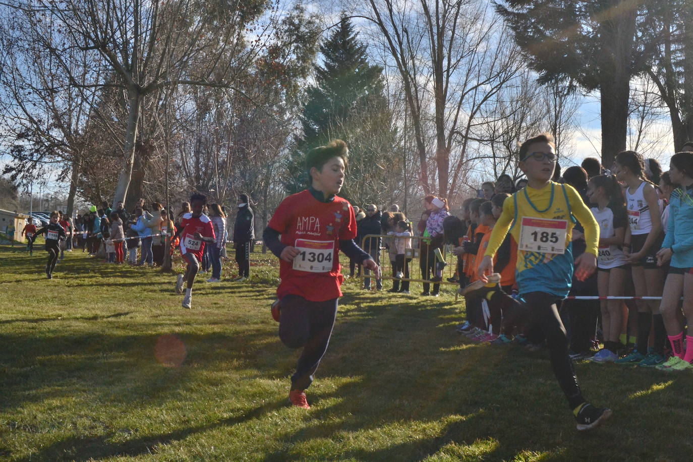 Entretenida mañana de cross escolar en Ciudad Rodrigo a pesar del frío