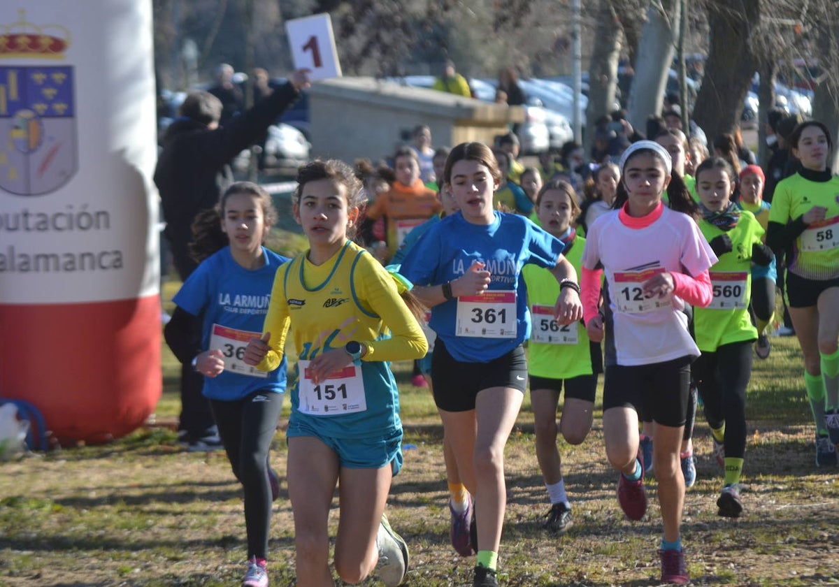 Entretenida mañana de cross escolar en Ciudad Rodrigo a pesar del frío