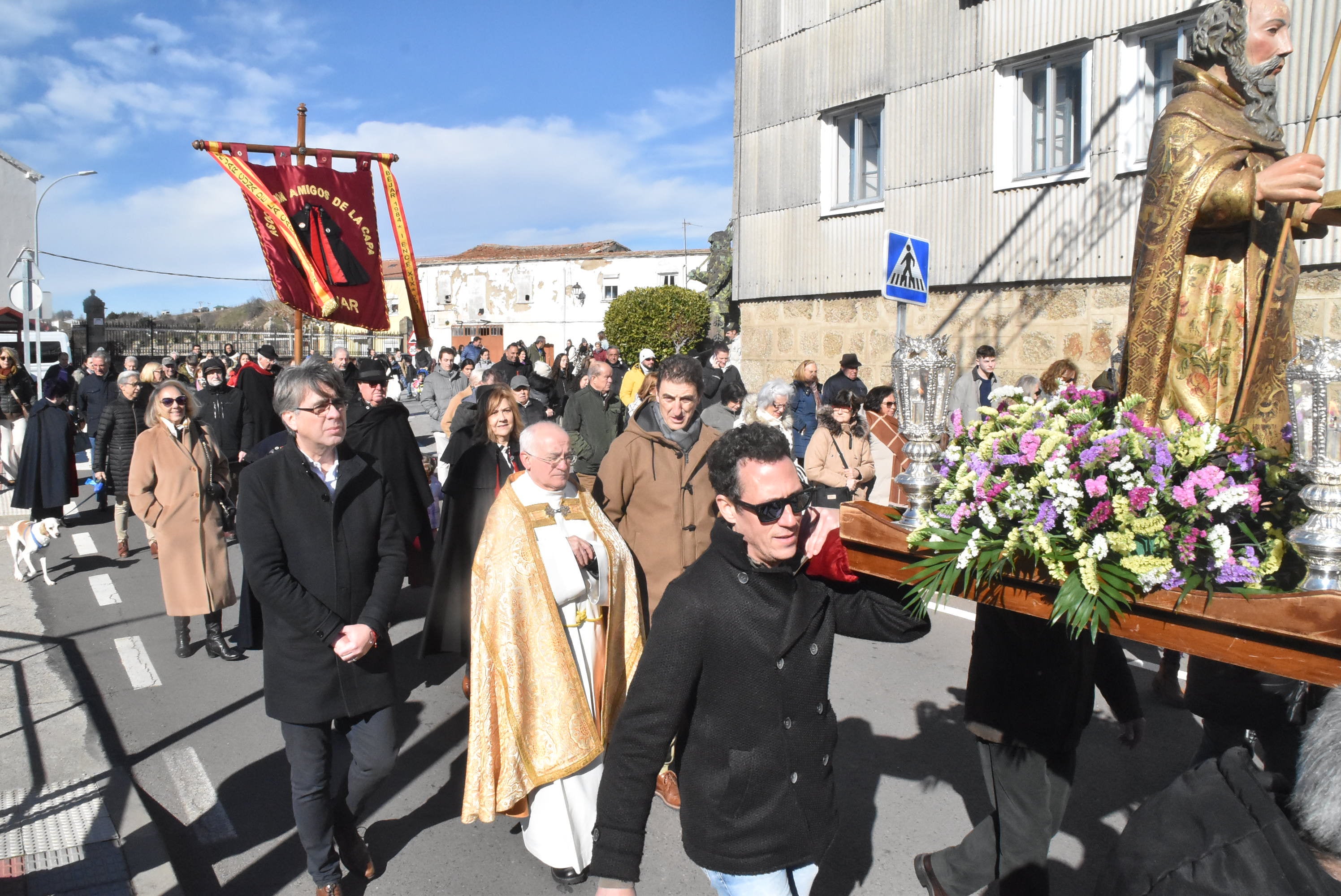 San Antón renueva la protección a los animales en Béjar