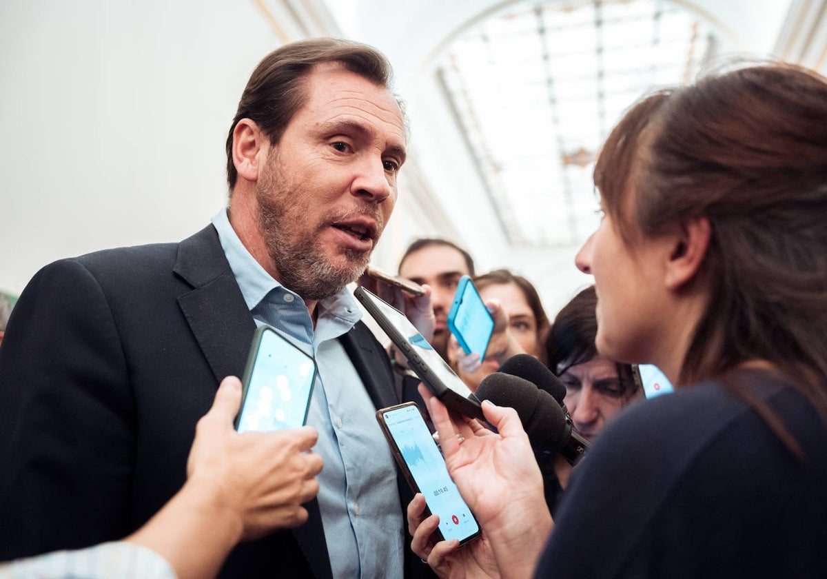 El ministro de Transportes, Óscar Puente, en el Congreso.