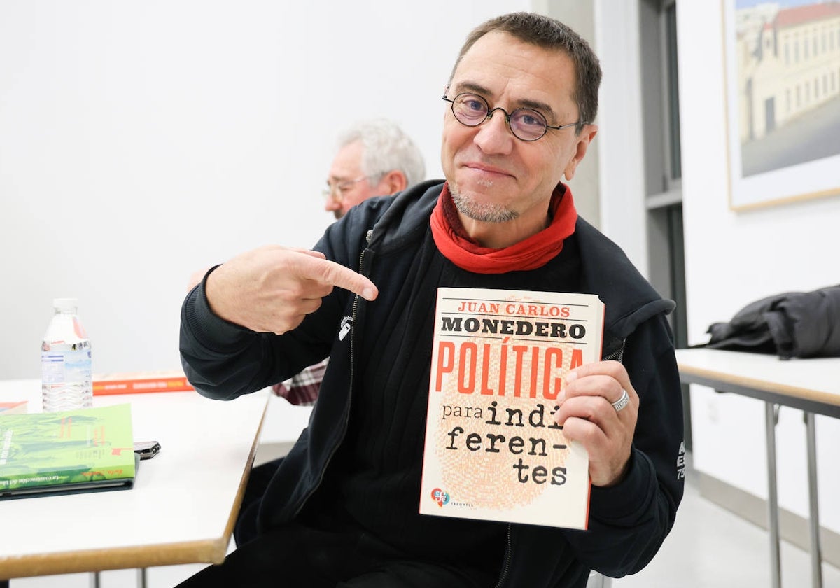 Juan Carlos Monedero en la presentación de su libro.