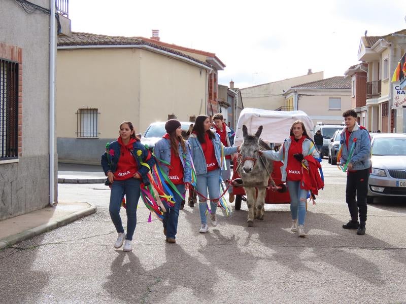 Los quintos alegran las calles de Villoria