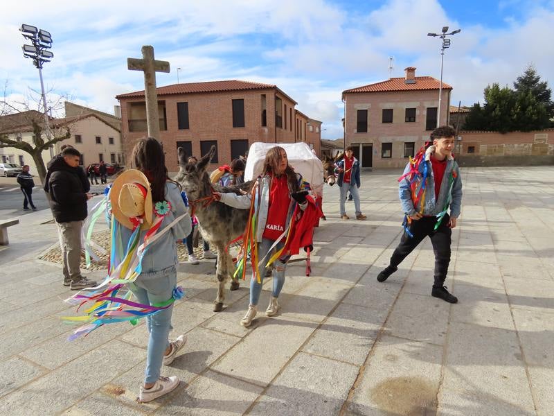 Los quintos alegran las calles de Villoria