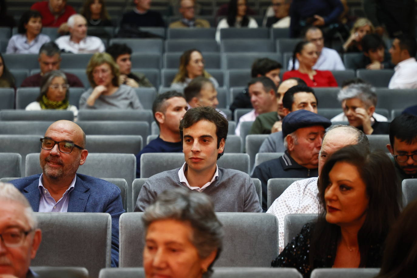 Castaño, desbordado por la admiración y el cariño: así fue el homenaje en MasterClass Toros