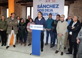 Momento del acto celebrado este domingo en Linares de Riofrío.