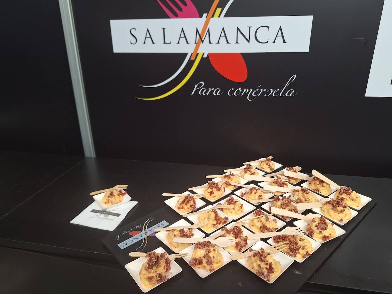 El Portal del Lino inaugura las degustaciones salmantinas en Madrid Fusión con su &#039;Ensaladilla de Ibéricos Fisan&#039;