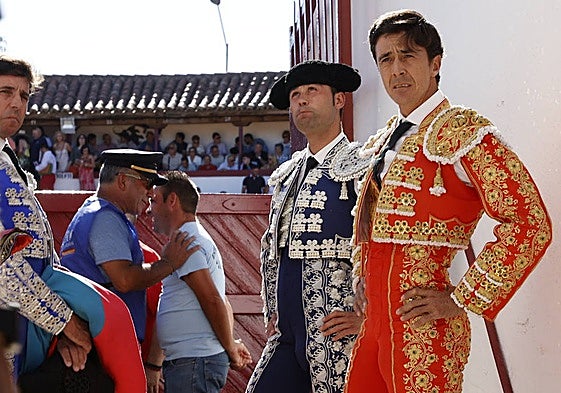 El Capea, en el patio de cuadrillas del coso de Guijuelo.