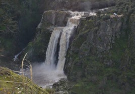 Caída del agua en el Pozo de los Humos.