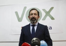 Javier Teira en un acto de Vox.