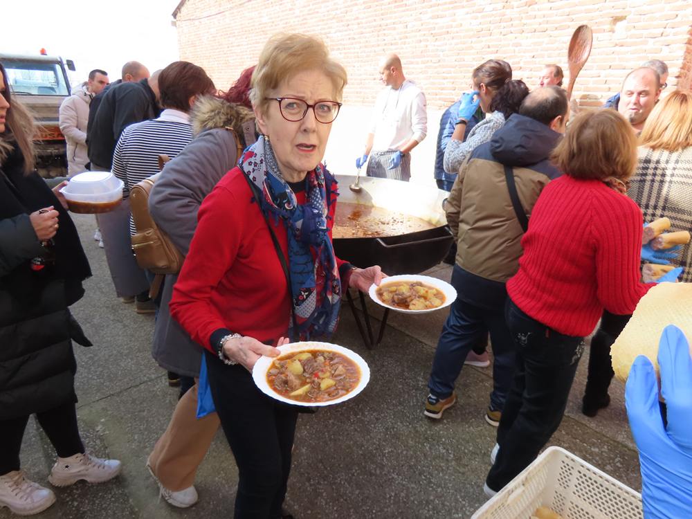 Buen sabor en la segunda jornada festiva de Palaciosrubios en honor a Las Candelas