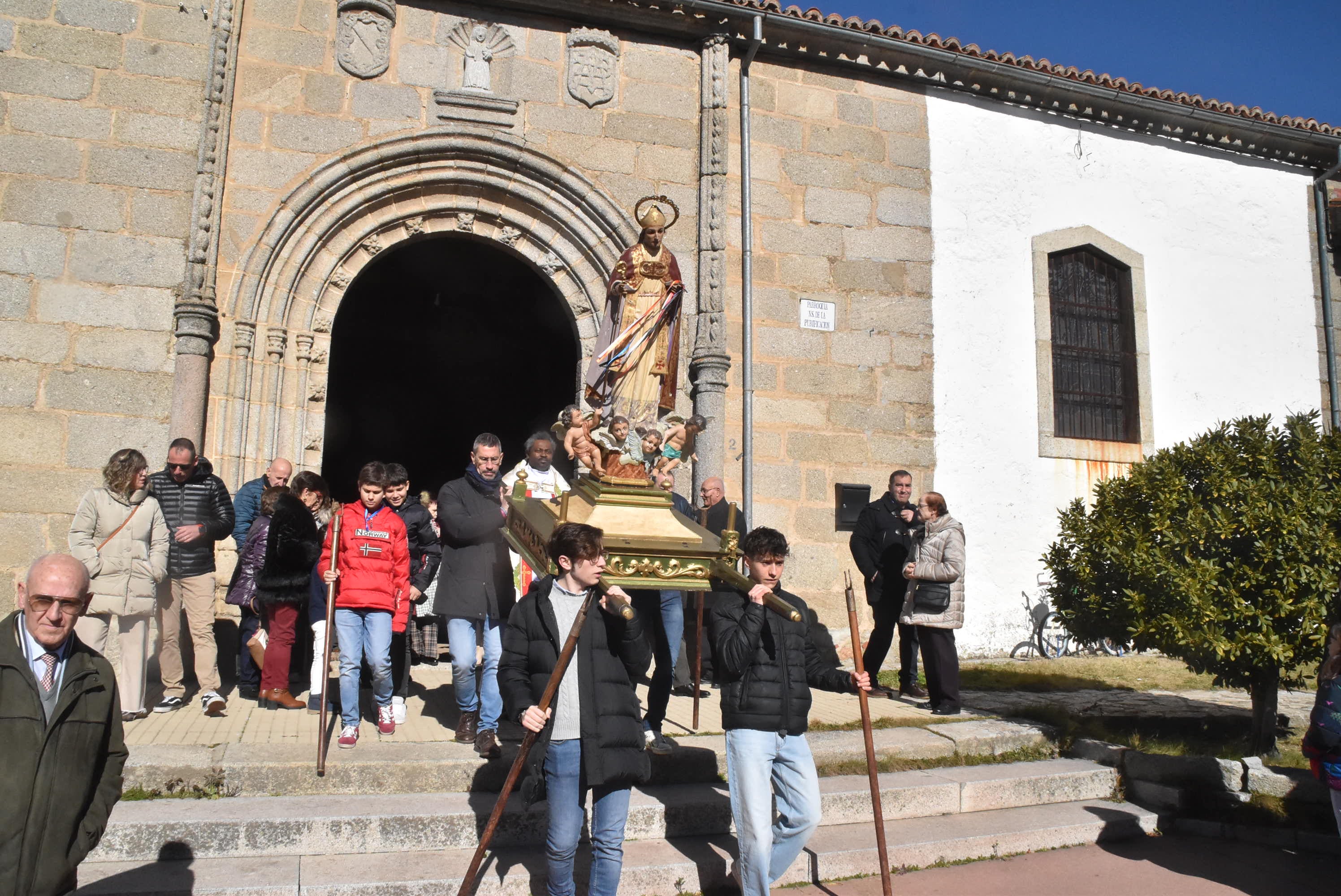 El buen tiempo acompaña a San Blas en su festividad en Fuentes de Béjar