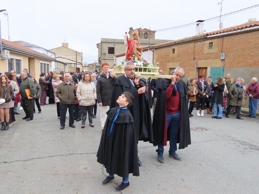 Babilafuente celebra San Blas con misa y bailes charros