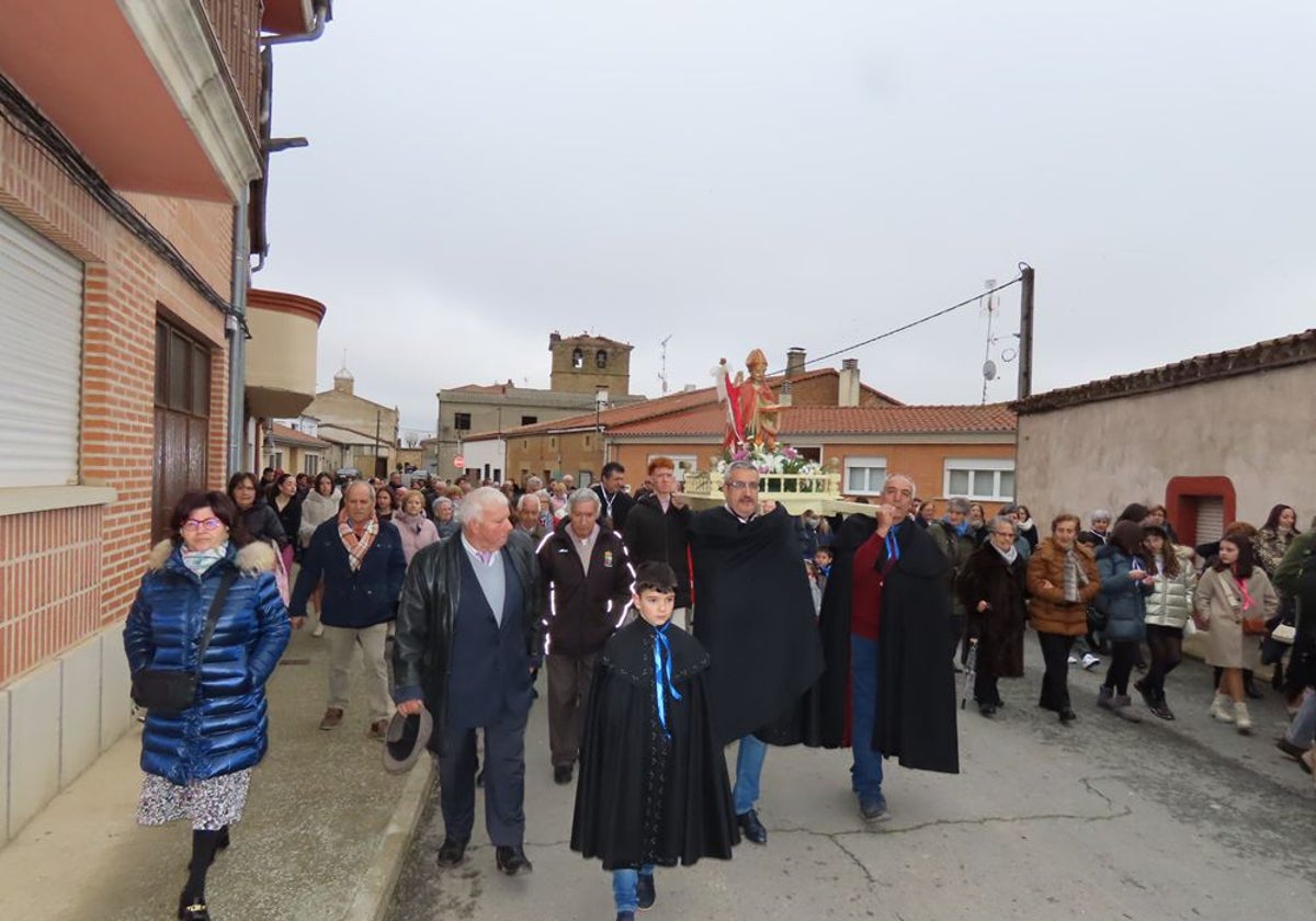 Babilafuente celebra San Blas con misa y bailes charros