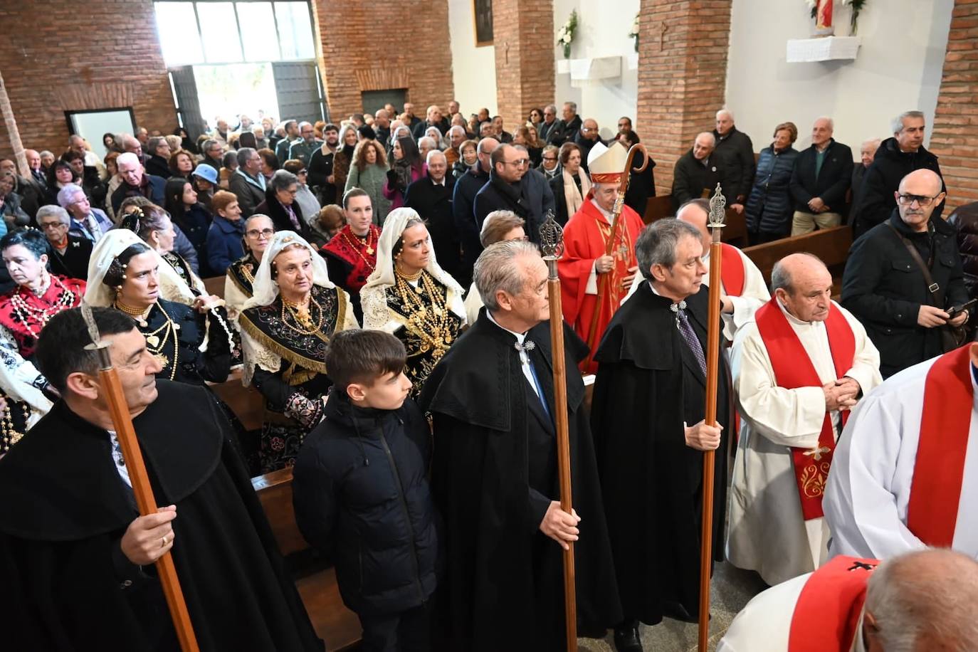 Ciudad Rodrigo despliega su devoción a San Blas en Sanjuanejo