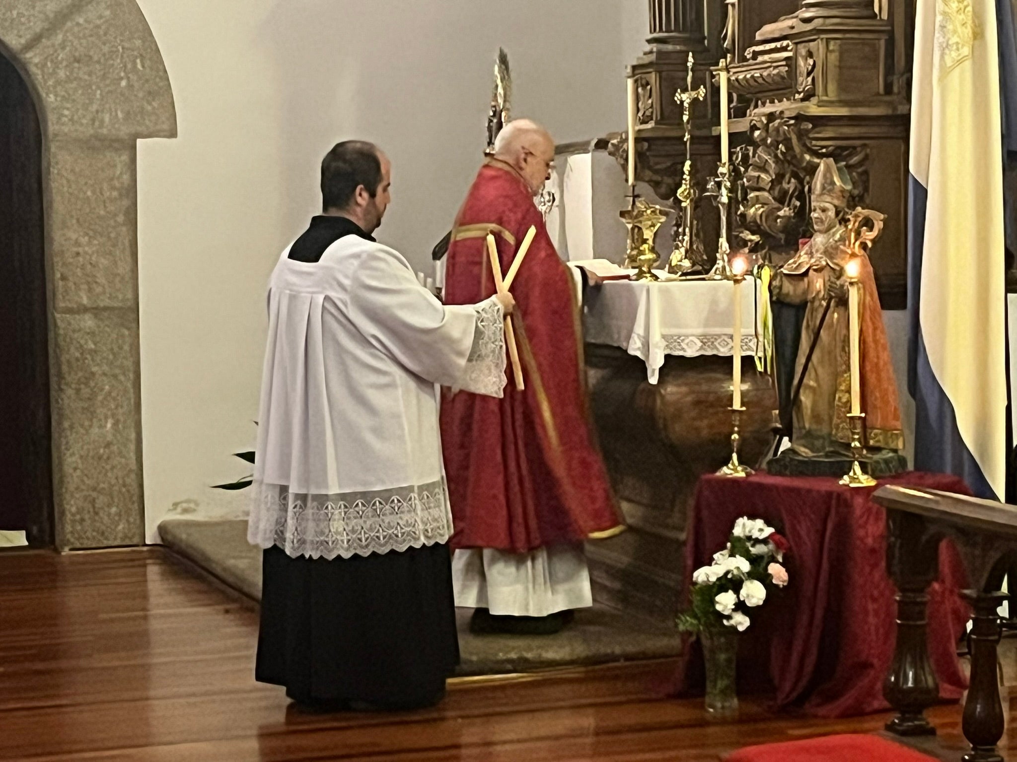 Béjar honra a San Blas con la bendición de las gargantillas