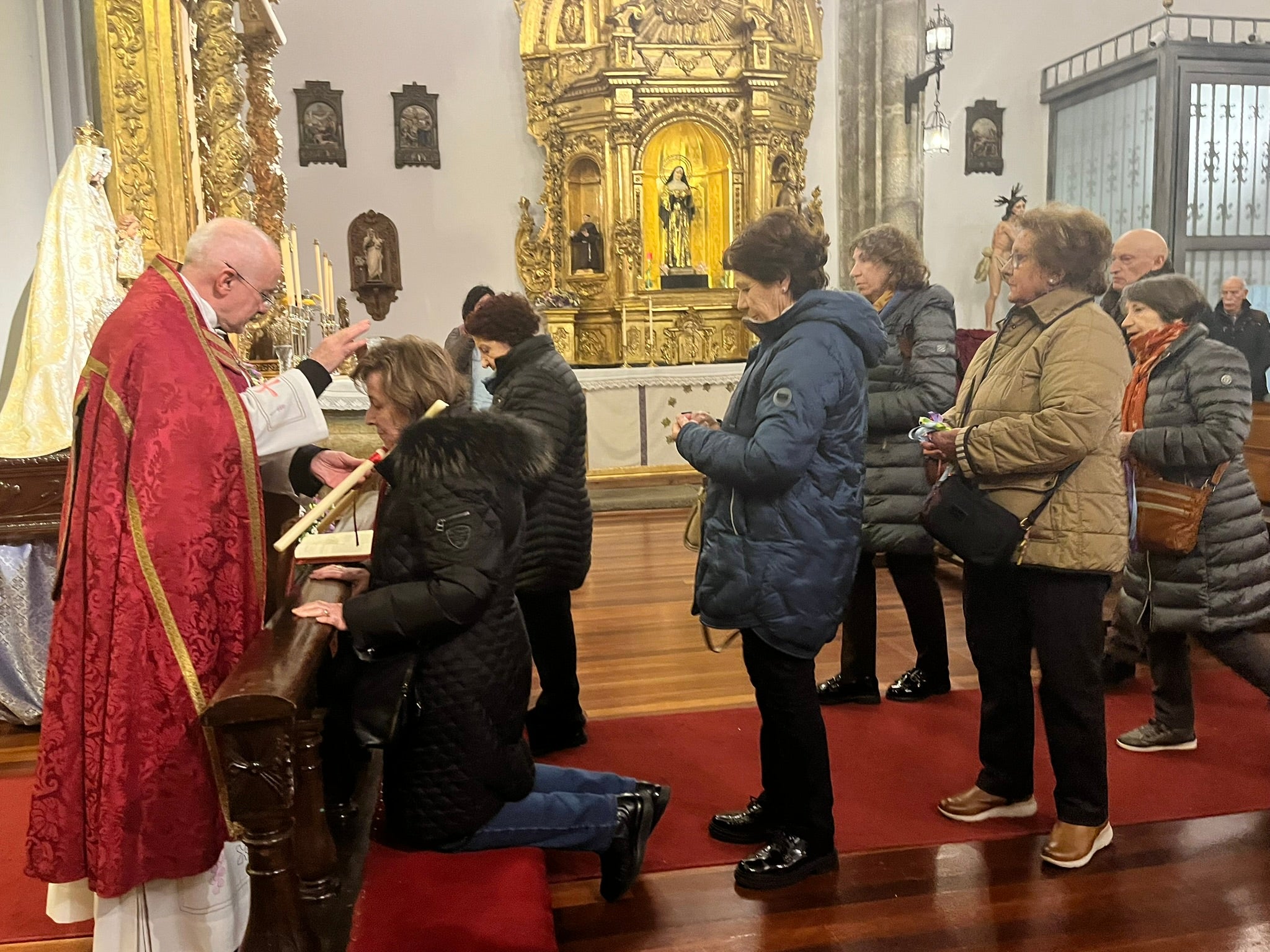 Béjar honra a San Blas con la bendición de las gargantillas