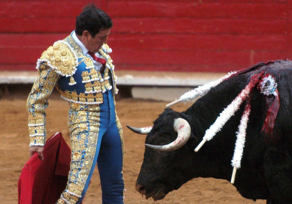 El Niño de la Capea en su última actuación en la Monumental de México.