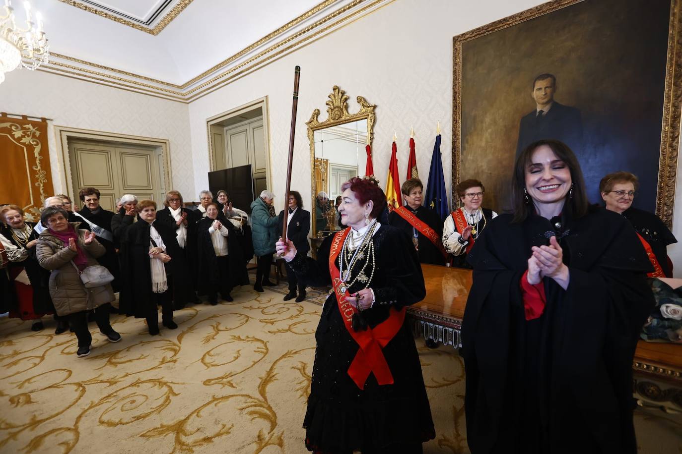 Las Águedas no fallan a la tradición e impregnan de alegría Salamanca en su día a ritmo de folclore