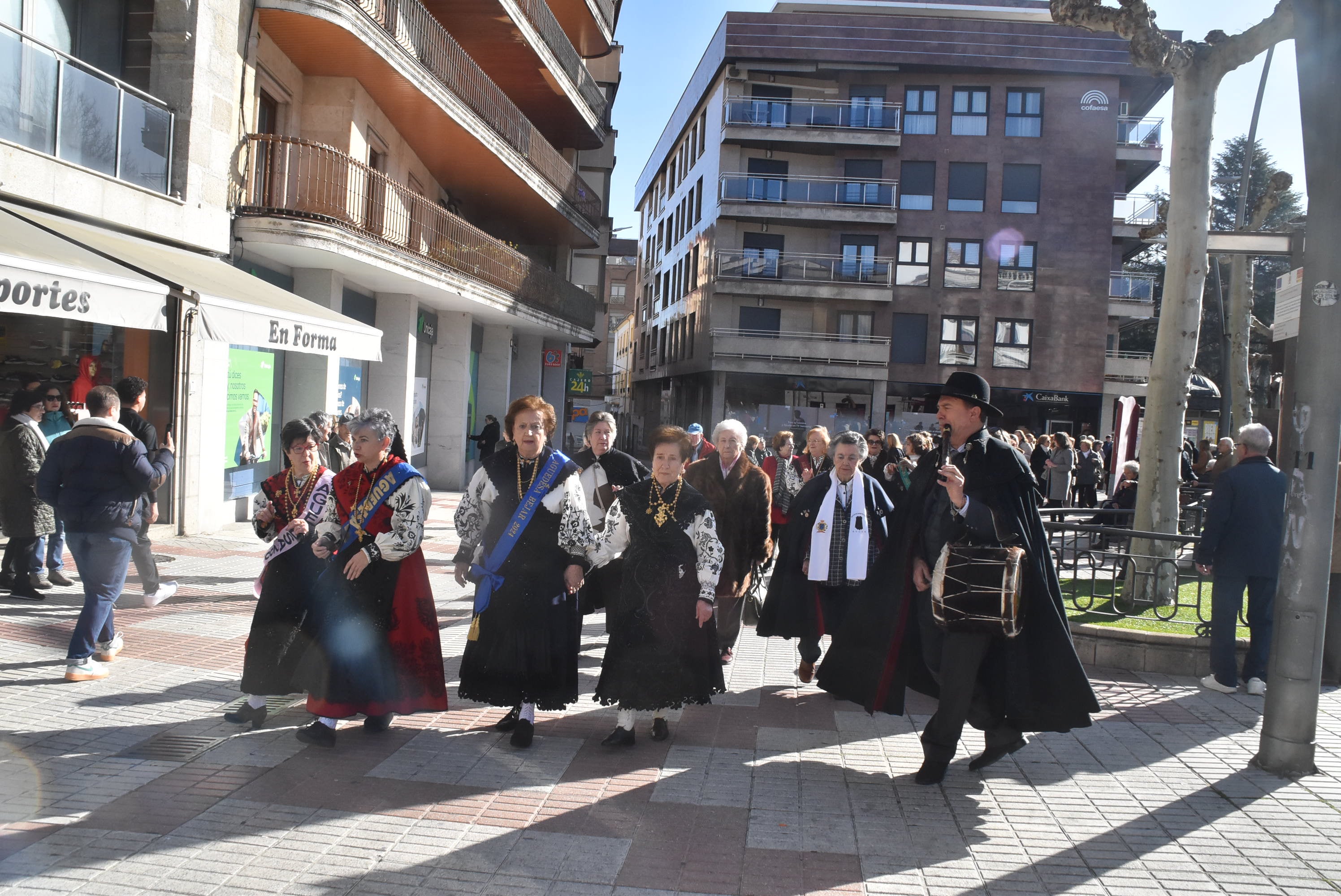 Las águedas de Béjar reclaman talleres textiles para engalanar la ciudad