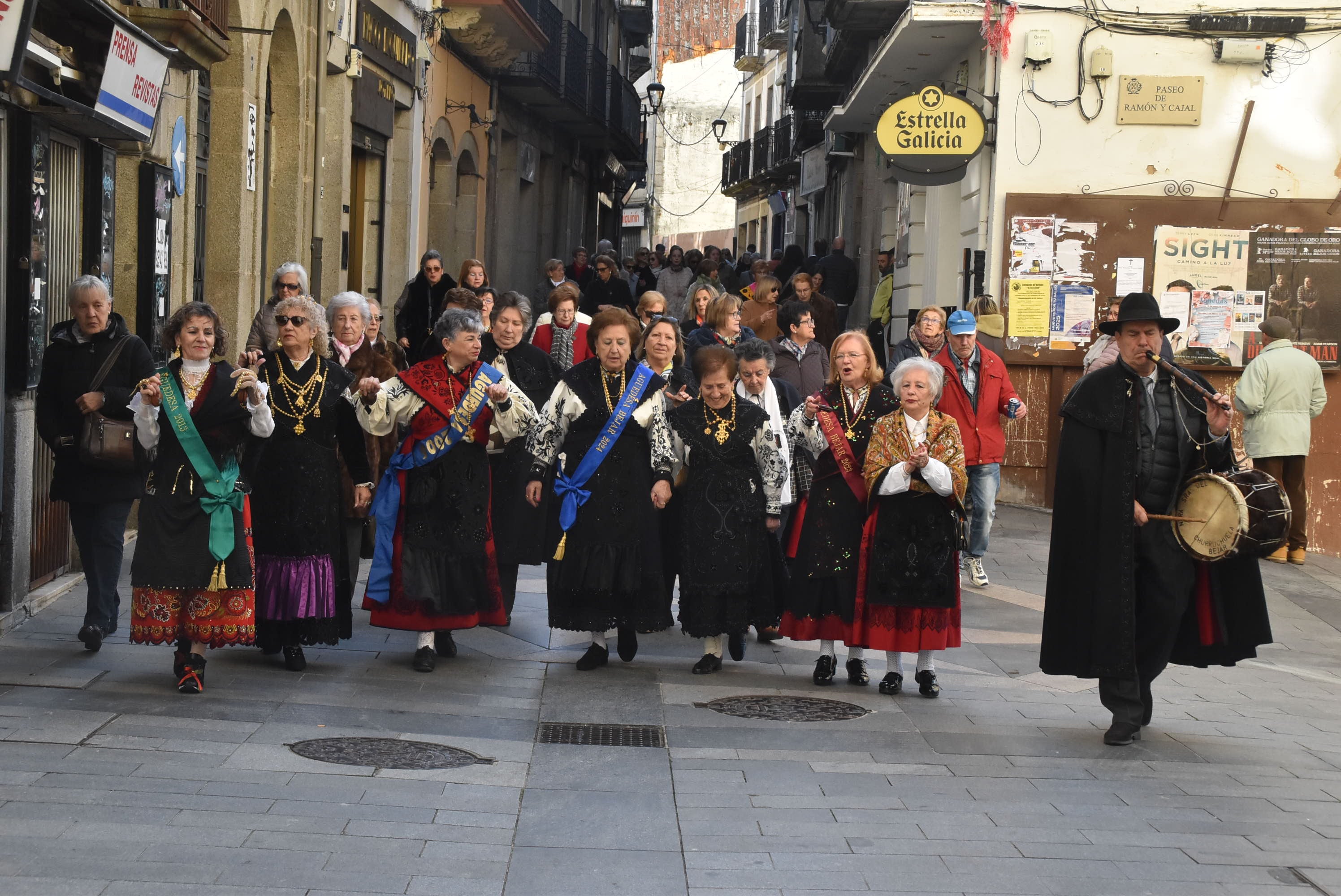 Las águedas de Béjar reclaman talleres textiles para engalanar la ciudad