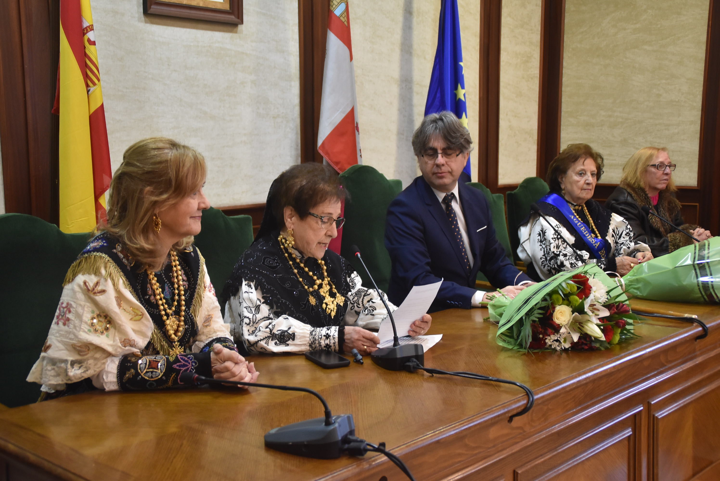 Las águedas de Béjar reclaman talleres textiles para engalanar la ciudad