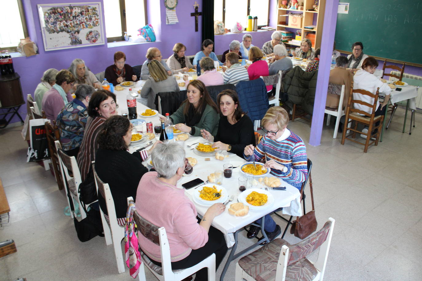 Las mujeres de Cantagallo se congregan para celebrar el día de Santa Águeda