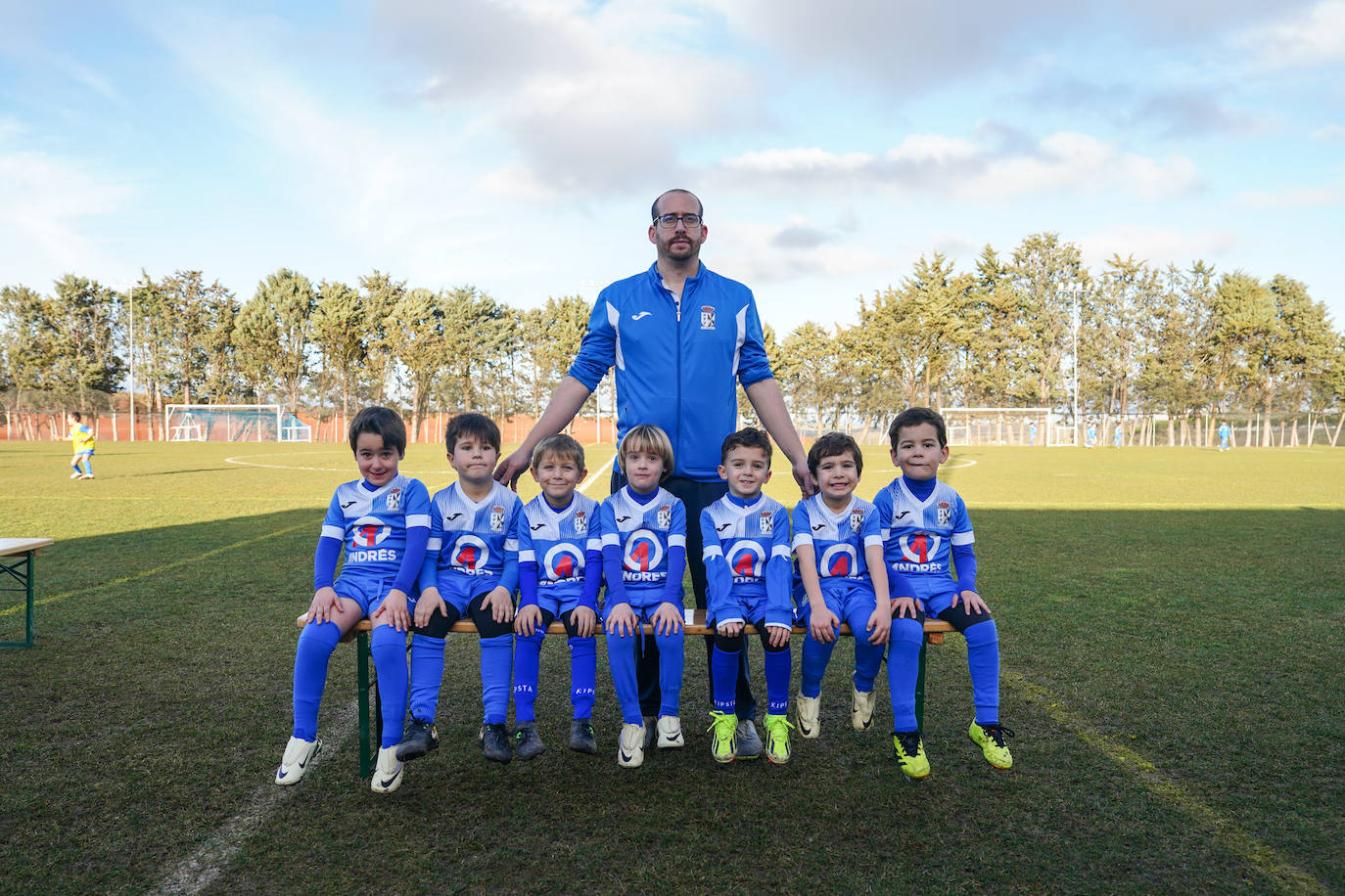 Arriba: Mikel (entrenador). Abajo (de izquierda a derecha): Diego, Raúl, Alberto, Daniel, Axel, Guillermo Casquero y Guillermo Rodríguez. Ausente: Bruno.