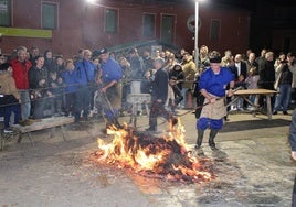 Guijuelo disfruta de su matanza nocturna