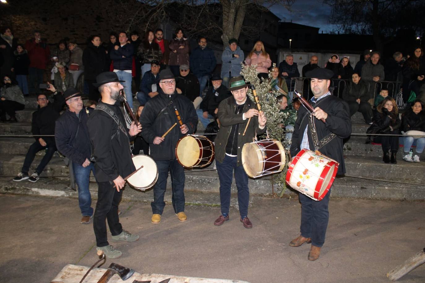 Guijuelo disfruta de su matanza nocturna