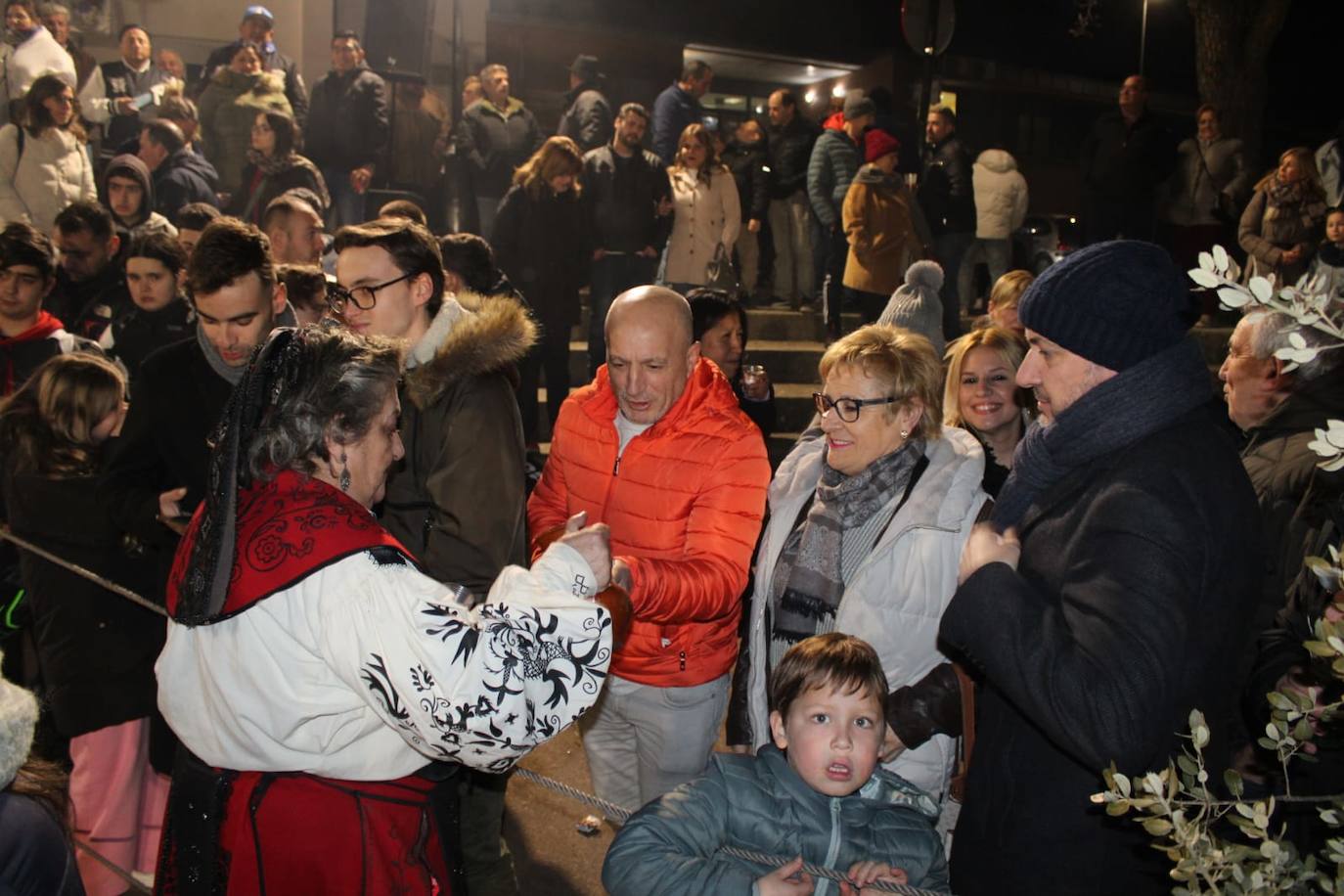 Guijuelo disfruta de su matanza nocturna