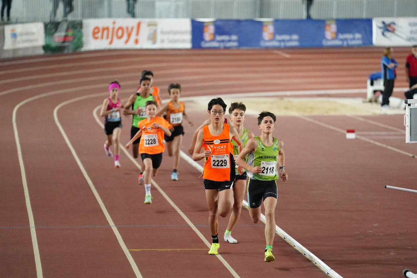 Las mejores imágenes de una gran tarde de atletismo culminada con el carrerón de Eva Santidrián