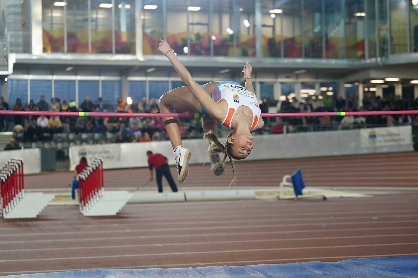 Las mejores imágenes de una gran tarde de atletismo culminada con el carrerón de Eva Santidrián