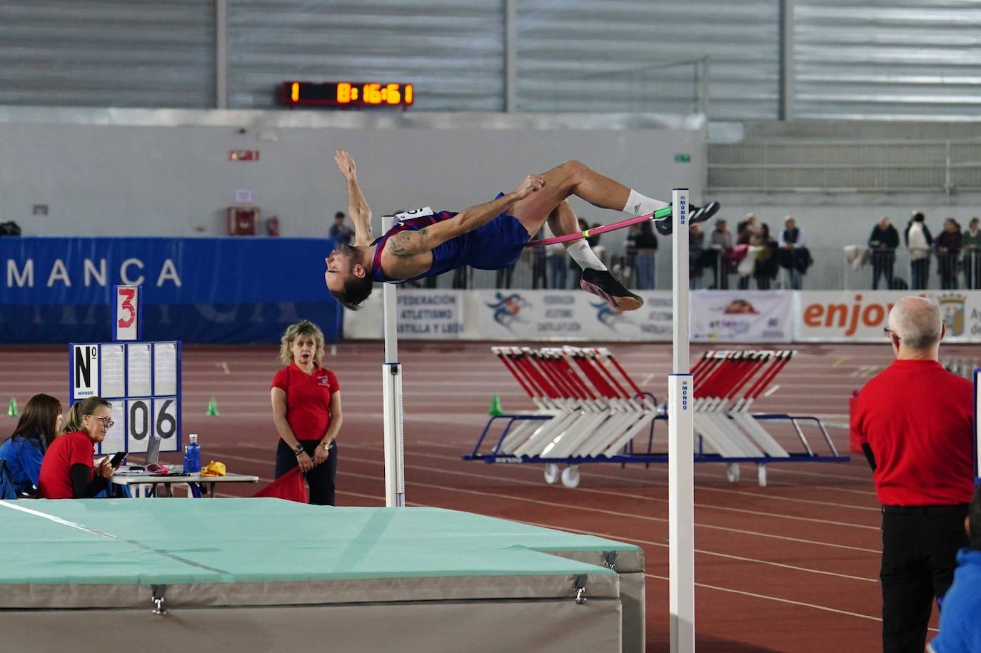 Las mejores imágenes de una gran tarde de atletismo culminada con el carrerón de Eva Santidrián