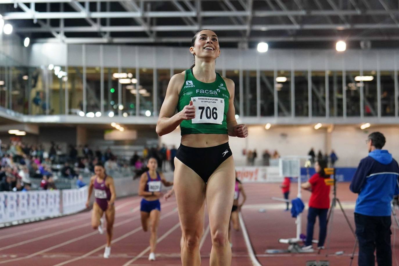 Las mejores imágenes de una gran tarde de atletismo culminada con el carrerón de Eva Santidrián