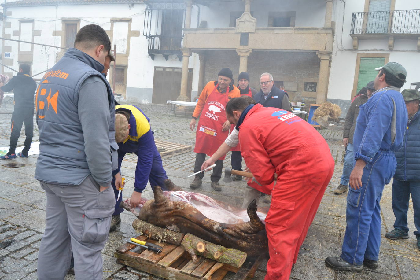 La tradición de la matanza reluce en Lumbrales