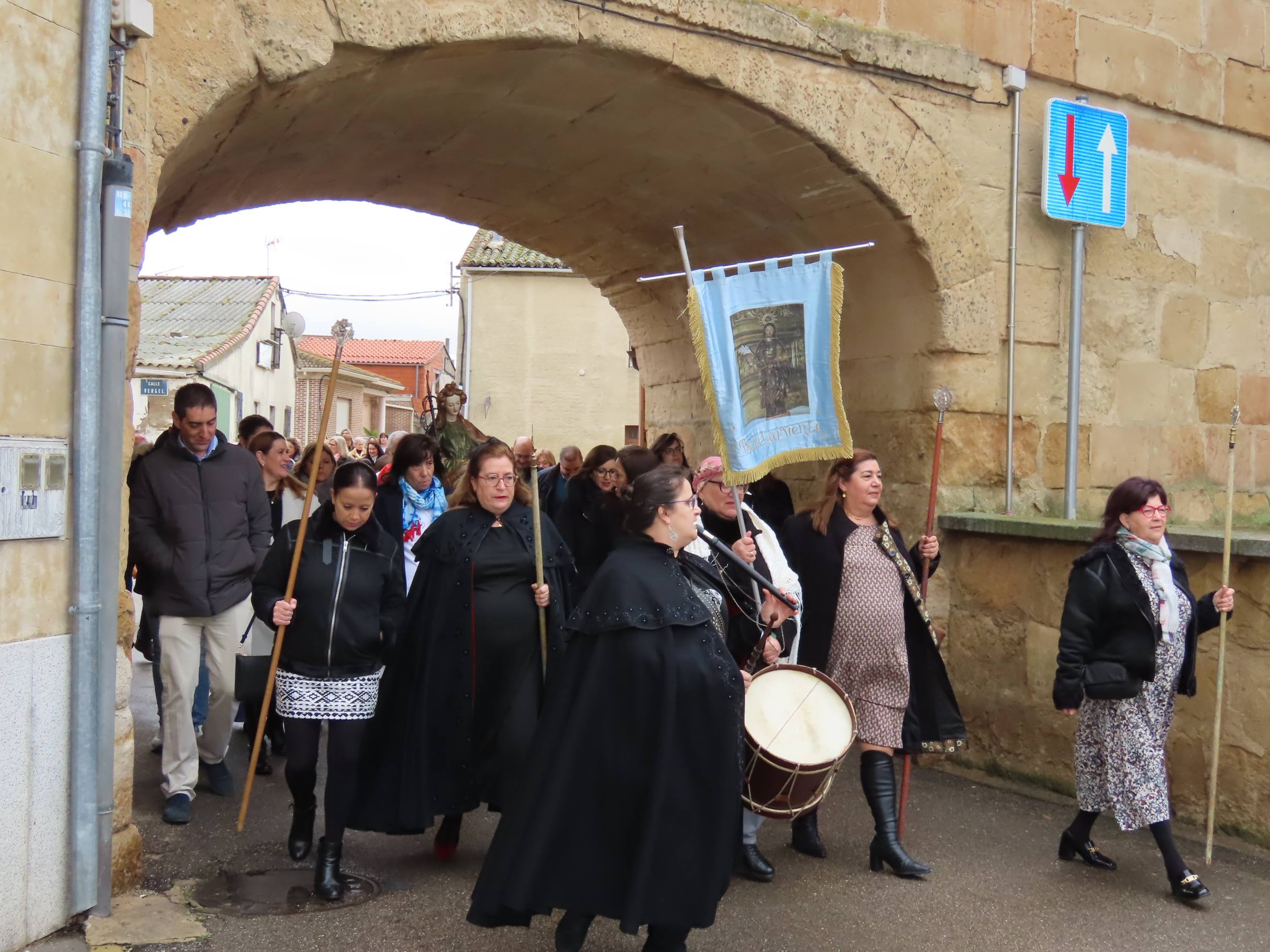 Una aguedera mayor, 63 mujeres y 14 mayordomas en Babilafuente