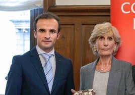 Damián Castaño e Isabel Lipperheide, en el Club Cocherito de Bilbao.