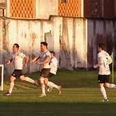 Moríñigo celebra un gol del Ciudad Rodrigo CF en el Francisco Mateos.