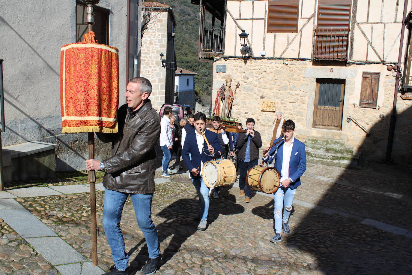 San Albino vuelve a las calles de San Esteban de la Sierra