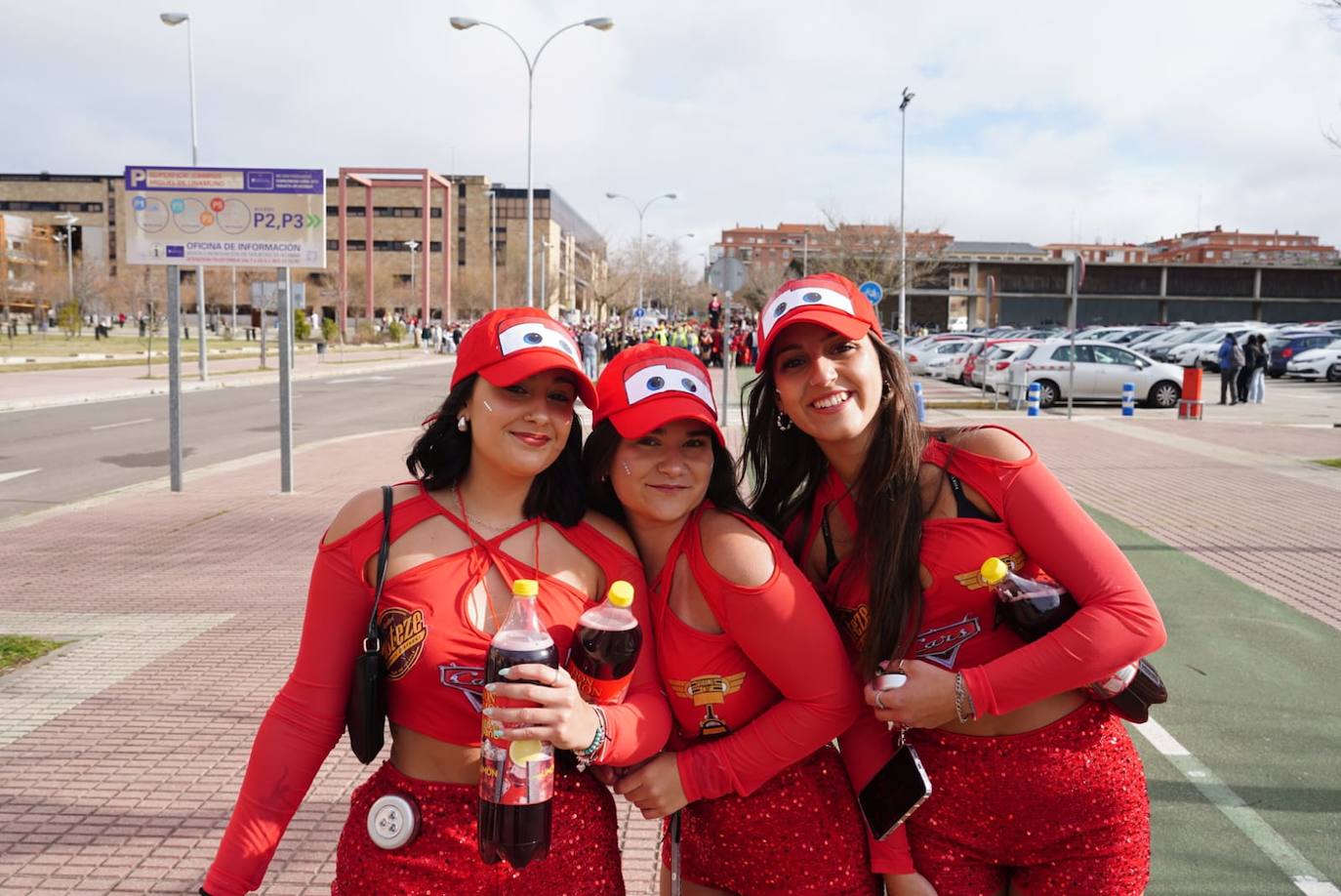 Donald Trump, Rayo McQueen y un &#039;santo&#039; a cuestas se cuelan en las fiestas del CODEX 2025