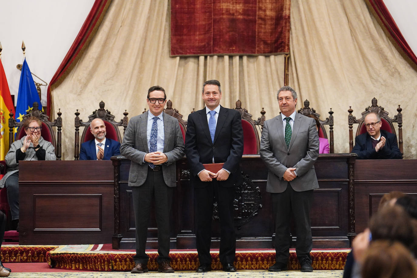 La Universidad rinde homenaje al personal técnico, de gestión y de administración y servicios