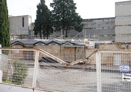 Obras en el antiguo edificio de la residencia de mayores de San Juan de Sahagún, instalaciones situadas en la carretera de Aldealengua.