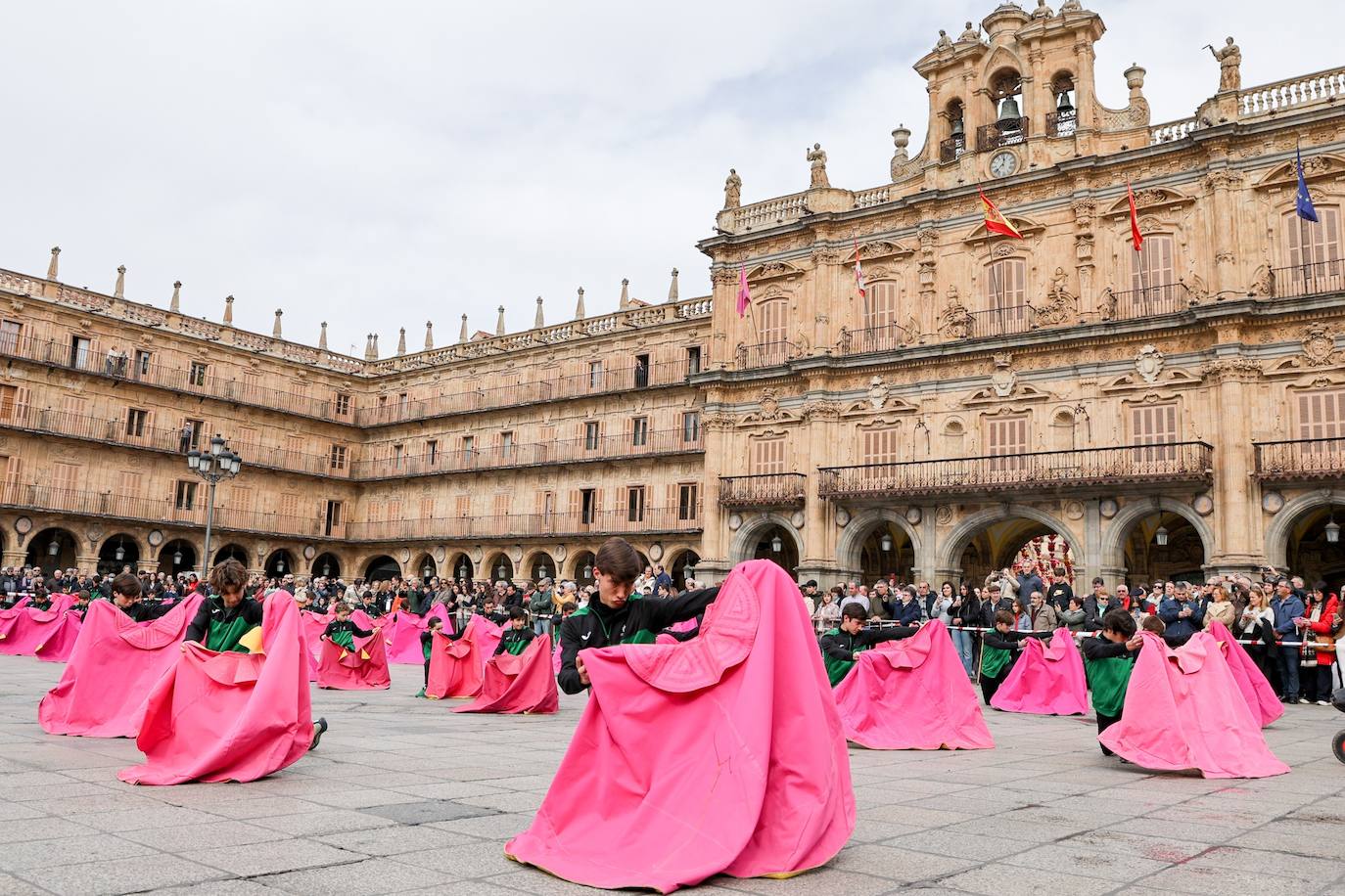 Así ha sido la exhibición de toreo en la Plaza Mayor de Salamanca