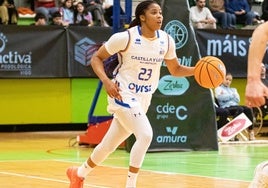 Arica Carter, en acción durante el partido contra el Celta.