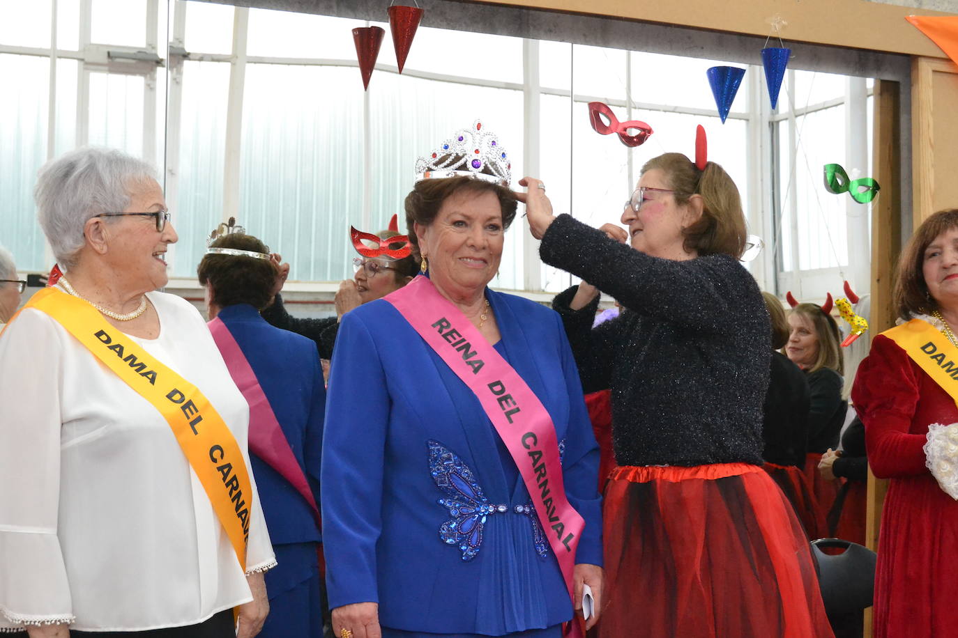 El grupo de mujeres “Amanecer” de Ciudad Rodrigo vive su fiesta de Carnaval