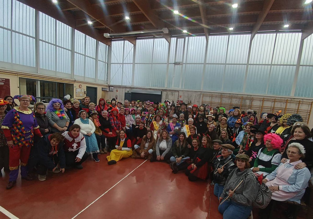 El grupo de mujeres “Amanecer” de Ciudad Rodrigo vive su fiesta de Carnaval