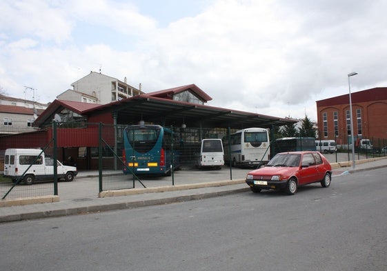 Terminal de autobuses de Alba de Tormes.