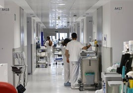 Personal de Enfermería, trabajando en una de las plantas del Hospital de Salamanca.