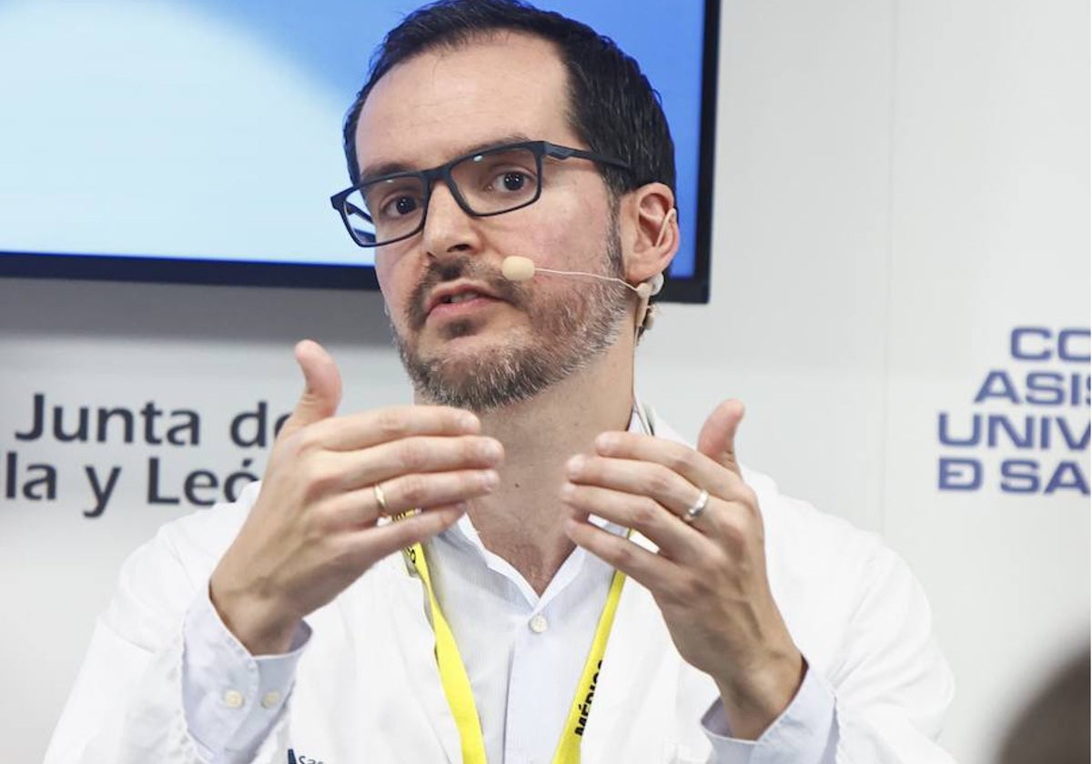 Luis López Mesonero, jefe de Neurología del Hospital de Salamanca.