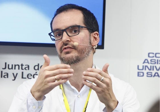 Luis López Mesonero, jefe de Neurología del Hospital de Salamanca.